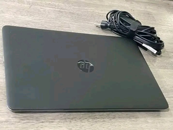 Hp i5 EliteBook vpro Ram 8 Disc 256 SSD et Cartable - Annonce au Maroc سوق المغرب