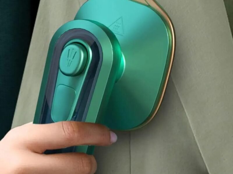 مكواة بخار صغيرة