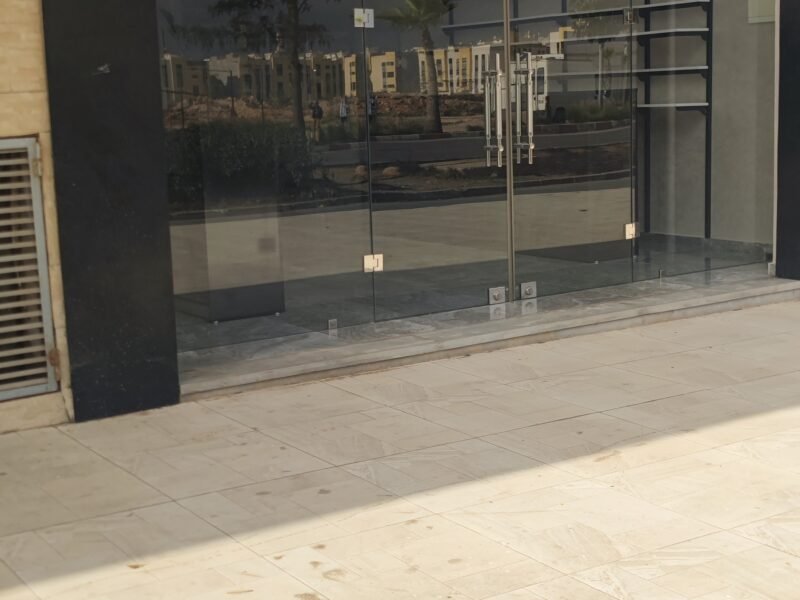 Magasin tres bien Equipé à Louer Victoria Bouskoura